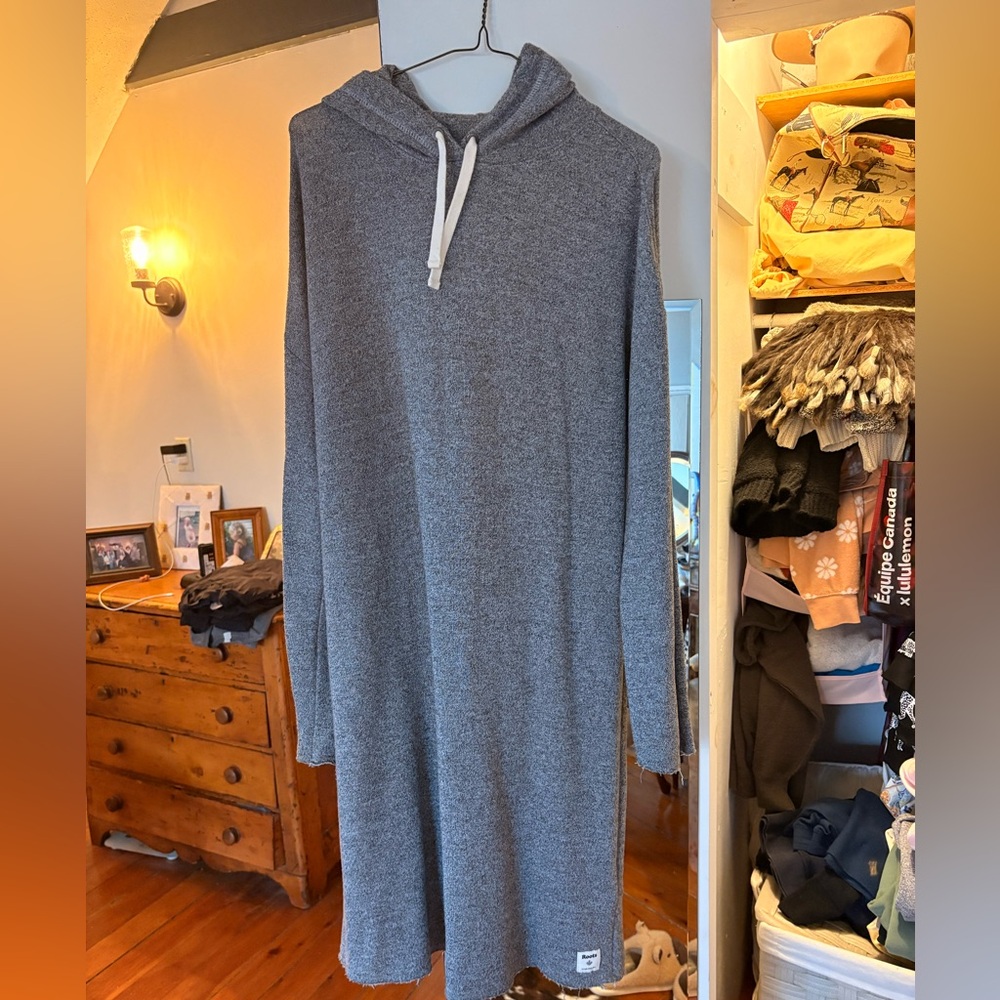 Roots hoodie sweater dress!
